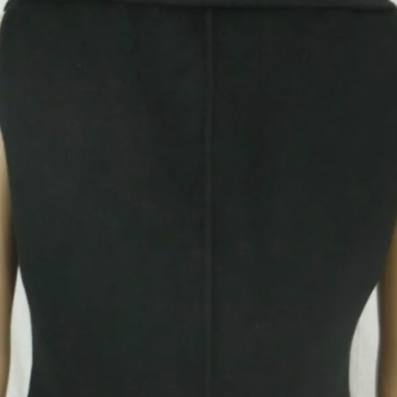 Vest - Picture 5 of 6